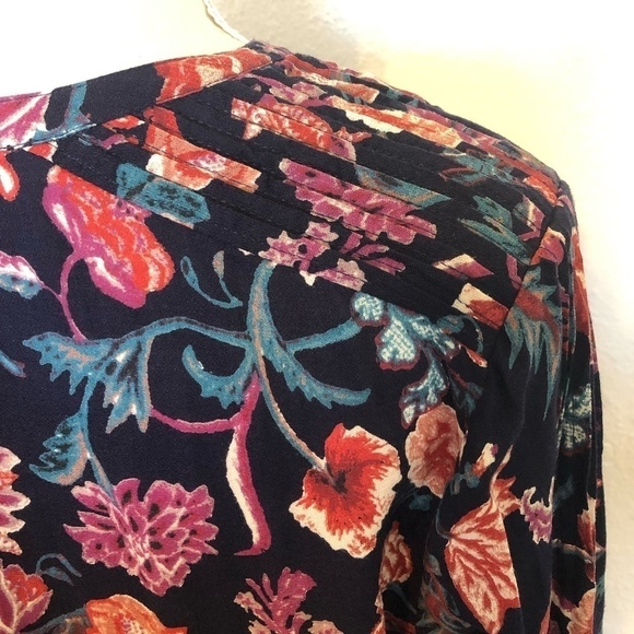 LUCKY BRAND Blouse Women's Size Medium Blue Pink Floral V-Neck Long Sleeve Top - Picture 10 of 13